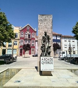 Praça do Almada estátua Eça de Queiróz